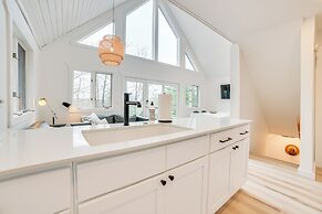 2 Mi to Nubs Nob Resort: All-season Michigan Haven