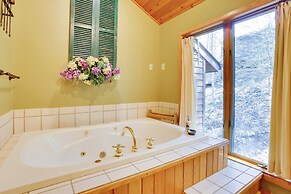 Paddle, Swim, Bike & More: Lake Wallenpaupack Home