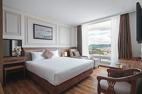 Dalat Roof Hotel