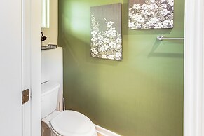 3 Mi to Dtwn Franklin: Family-friendly Townhouse