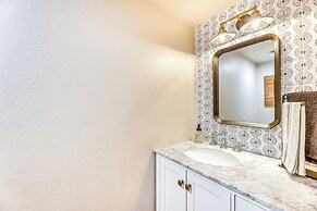 Val Vista Lakes Group Getaway: Lake & Pool Access!