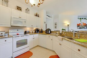 Screened Patio & Canal Views: Home in North Port!