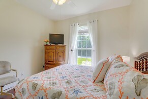 Screened Patio & Canal Views: Home in North Port!