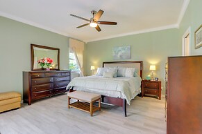 Screened Patio & Canal Views: Home in North Port!