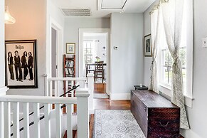 2 Mi to Lsu: Mid City Home w/ Yard & Patio!