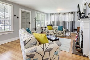 2 Mi to Lsu: Mid City Home w/ Yard & Patio!