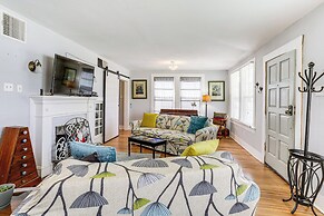 2 Mi to Lsu: Mid City Home w/ Yard & Patio!