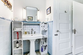 2 Mi to Lsu: Mid City Home w/ Yard & Patio!