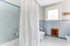 2 Mi to Lsu: Mid City Home w/ Yard & Patio!