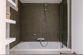 Huswell Modern Apartment in Historic Ghent
