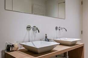 Huswell Modern Apartment in Historic Ghent