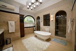 Orchids Palms Luxury Villa Pool Chef Hot Tub Airport Pickup