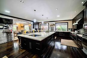 Orchids Palms Luxury Villa Pool Chef Hot Tub Airport Pickup