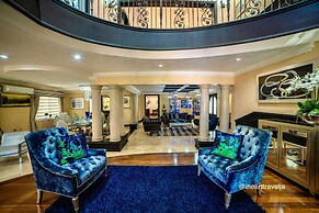 Orchids Palms Luxury Villa Pool Chef Hot Tub Airport Pickup