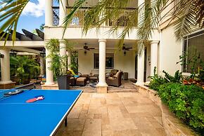 Orchids Palms Luxury Villa Pool Chef Hot Tub Airport Pickup