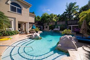 Orchids Palms Luxury Villa Pool Chef Hot Tub Airport Pickup