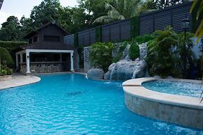 Orchids Palms Luxury Villa Pool Chef Hot Tub Airport Pickup