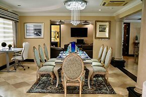 Orchids Palms Luxury Villa Pool Chef Hot Tub Airport Pickup