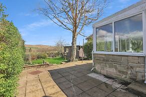 Cozy 2 Bedroom Cottage