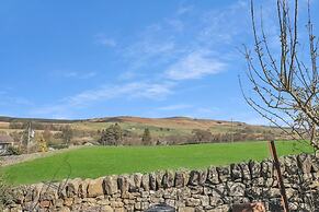 Cozy 2 Bedroom Cottage