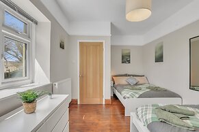 Cozy 2 Bedroom Cottage