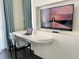 Nice Seaview-Kiss bridge-Firework-Sunset