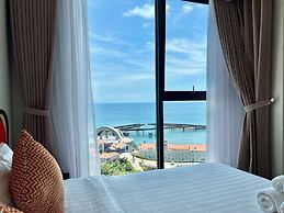 Nice Seaview-Kiss bridge-Firework-Sunset