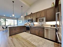 1849 Condos 642 3 Bedroom Home