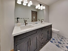 1849 Condos 642 3 Bedroom Home