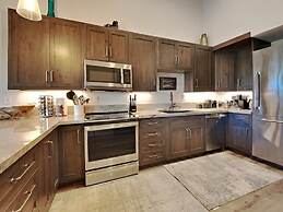 1849 Condos 642 3 Bedroom Home