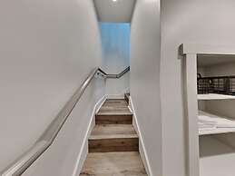 1849 Condos 642 3 Bedroom Home