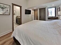 1849 Condos 642 3 Bedroom Home