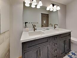 1849 Condos 642 3 Bedroom Home