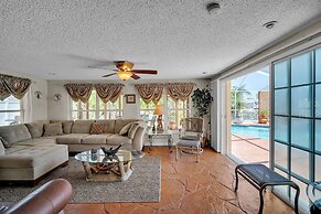Waterfront Escape With Private Pool & Gulf Access 3 Bedroom Home