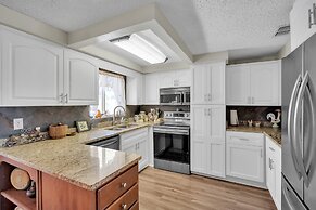 Waterfront Escape With Private Pool & Gulf Access 3 Bedroom Home