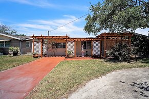 Waterfront Escape With Private Pool & Gulf Access 3 Bedroom Home