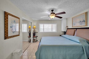 Waterfront Escape With Private Pool & Gulf Access 3 Bedroom Home