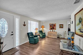 Waterfront Escape With Private Pool & Gulf Access 3 Bedroom Home