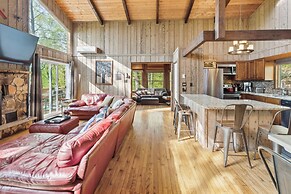 Charming Porter House In The Heart Of The Poconos 4 Bedroom Chalet