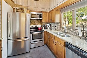 Charming Porter House In The Heart Of The Poconos 4 Bedroom Chalet