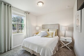 Relaxing Pet-friendly Spring Hill Escape 4 Bedroom Home
