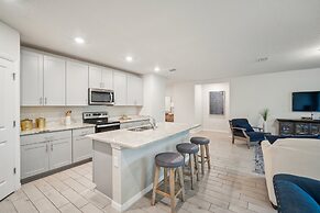 Relaxing Pet-friendly Spring Hill Escape 4 Bedroom Home