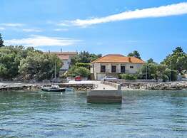 Holiday Home Seafront Oleandar