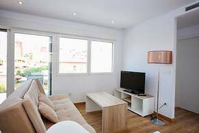 Marina A8 With 3 Bedrooms and 2 Bathrooms