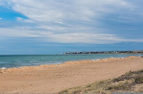 Marina A2 With 3 Bedrooms and 2 Bathrooms