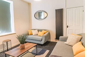 Cardiff Gem on Topaz Street - 4 Bedroom House