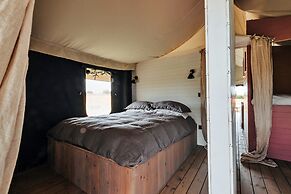 Safari Tent in Stiffkey Valley With Fire Pit