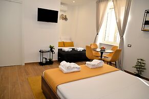 BlackWoody Contemporary Rooms - Napoli Centro Storico