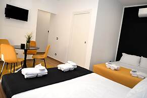 BlackWoody Contemporary Rooms - Napoli Centro Storico