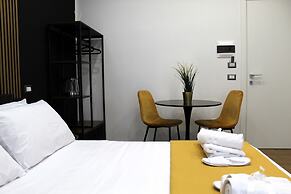 BlackWoody Contemporary Rooms - Napoli Centro Storico